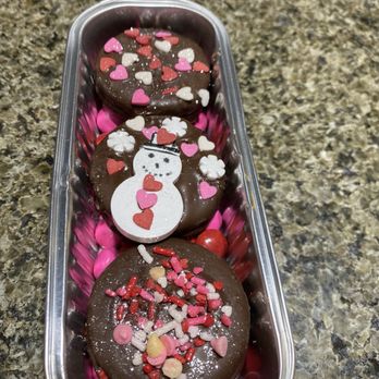 Honey's 50's Cafe - Chocolate covered Oreos - Ice Cream & Frozen Yogurt Near Me - Deposit, New York