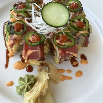 Snow Pea Asian Bistro - Sushi Bars Near Me - Austin, Texas