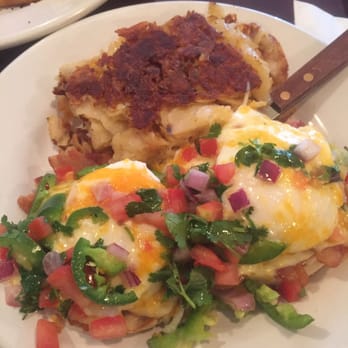 Lady C’s - Bacon Con Queso Benedict - Breakfast & Brunch Near Me - Tarzana, California Lady C’s - Bacon Con Queso Benedict - Breakfast & Brunch Near Me - Tarzana, California