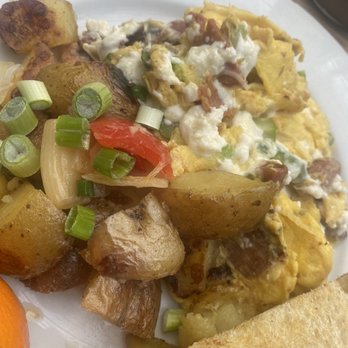Sam's Log Cabin - Daily Scramble Special - Breakfast & Brunch Near Me - Albany, California