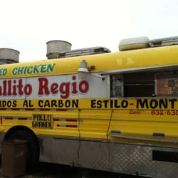 El Gallito Regio - Parking view