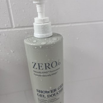 Hampton Inn Spring Hill - I'm not a fan of these bottles. I've read about people tampering with them. Putting 'substances' in them. - Hotels Near Me - Spring Hill, Florida