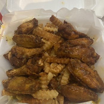 The Wing Bar - Honey hot lemon pepper/ lemon pepper wing combo - Chicken Wings Near Me - Atlanta, Georgia