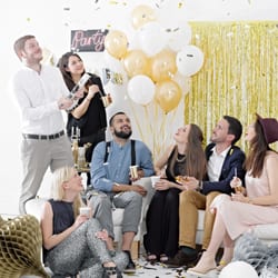 Partyboxes - Partyspass mit Konfetti und Ballonen