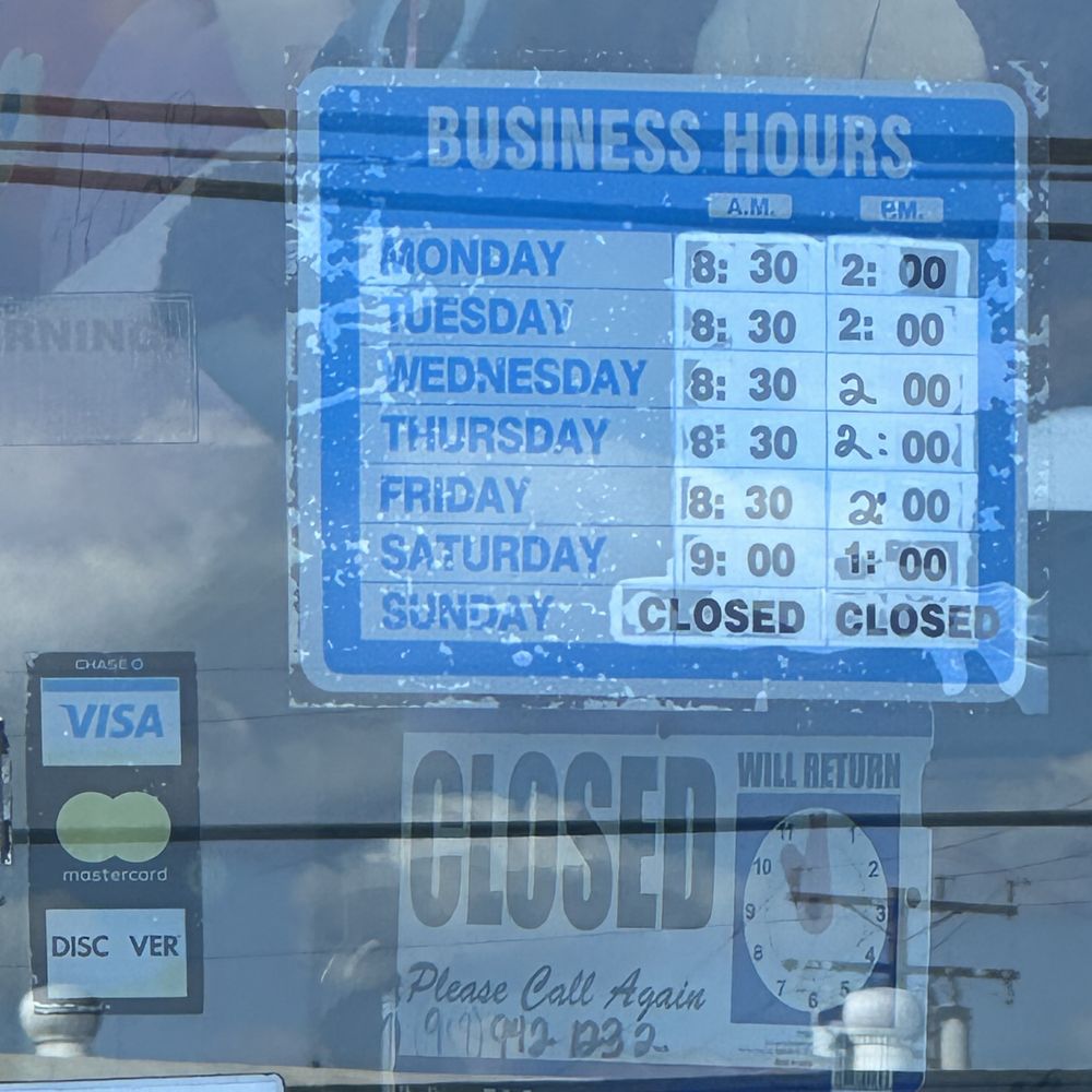 Business does not follow their own hours posted.