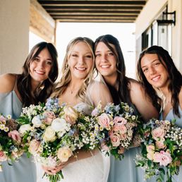 bridal and bridesmaids bouquets