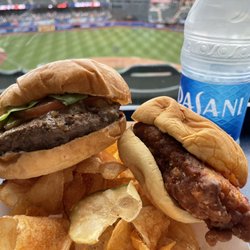 Jim Beam Highball Club at Citi Field - Pat LaFrieda Burger, Fuku Chicken & house made chips while watching behind home plate