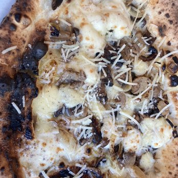 N° 900 - Porcini Pizza - Pizza Near Me - Montreal, Quebec N° 900 - Porcini Pizza - Pizza Near Me - Montreal, Quebec