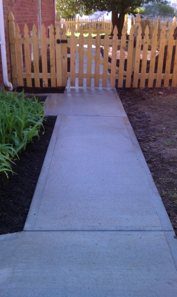 Slide of F&R Construction