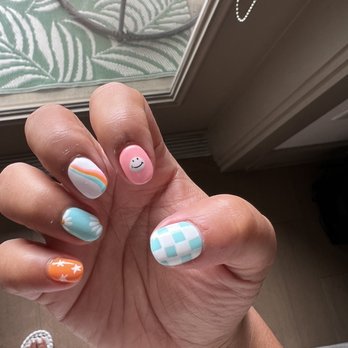 Cosmic Nails - Nail Salons Near Me - Charlotte, North Carolina