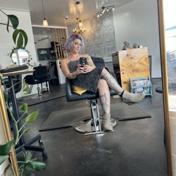 Capelli Salon Hawaii - Courtney Hairstylist