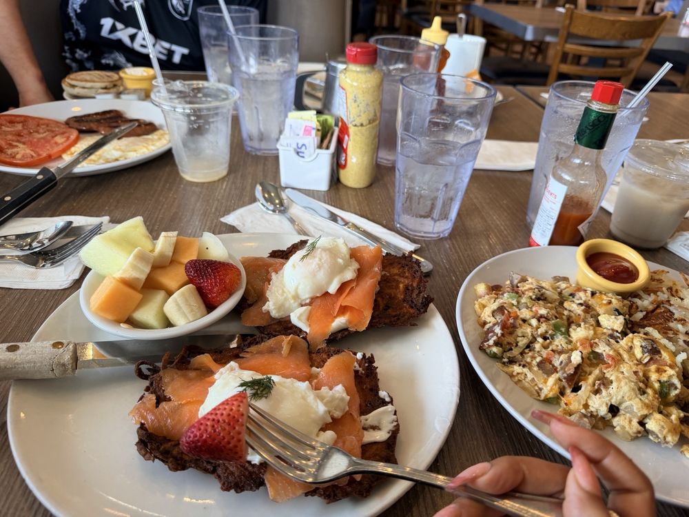 Agoura's Famous Deli & Restaurant