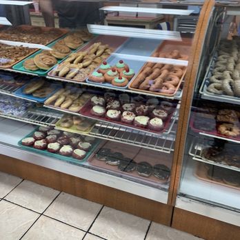Gibson's Donuts - More donuts! - Donuts Near Me - Memphis, Tennessee