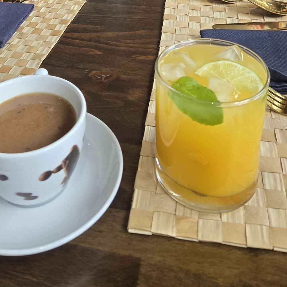 Filipino mocha and mango juice calamansi Filipino mocha and mango juice calamansi