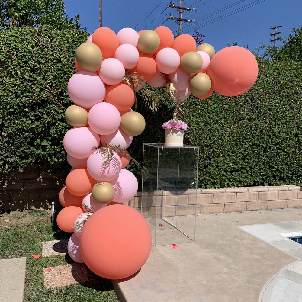 Belle Ame Balloons - Love the colors for this outdoor party! - Party Supplies Near Me - Glendale, California Belle Ame Balloons - Love the colors for this outdoor party! - Party Supplies Near Me - Glendale, California