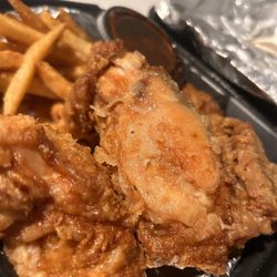 Saylor Mick's Pizza & Pub - Chicken wasn't fully cooked