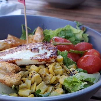 Nando's Peri-Peri - Everything peachy salad bowl - South African Near Me - Oakbrook, Illinois Nando's Peri-Peri - Everything peachy salad bowl - South African Near Me - Oakbrook, Illinois