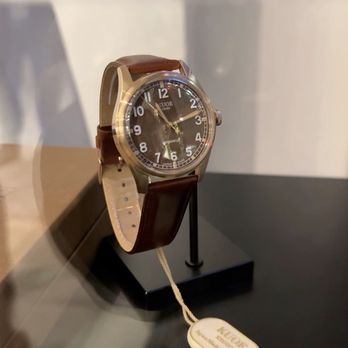 Clicky Bezel Watch Store - Watches Near Me - San Francisco, California