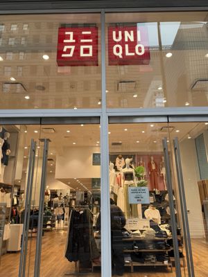 UNIQLO The BLOC by null