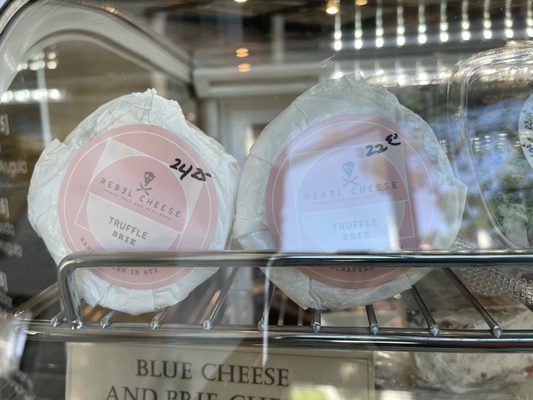 The Vreamery - Artisan Vegan Cheese Company by null
