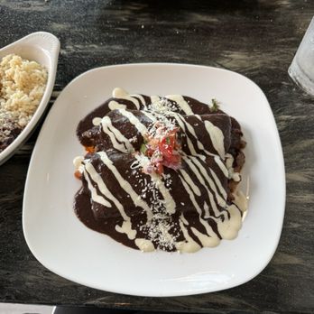 Mr. Q Restaurant - Don Q Steak Enchilada - Latin American Near Me - Atascadero, California