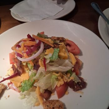 J Marks Restaurant - House salad - American Near Me - Pompano Beach, Florida