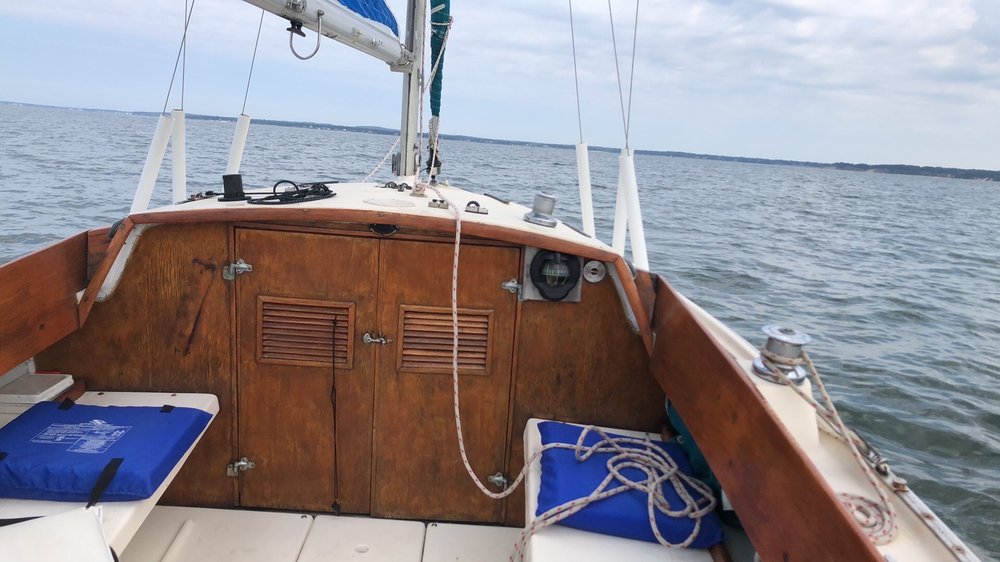 Sag Harbor Sailing Logo