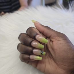 Obsessed with my nude-to-neon ombré set at Pinks Nail Spa  Smooth blend, flawless shape, glossy finish. Highly recommend this place!