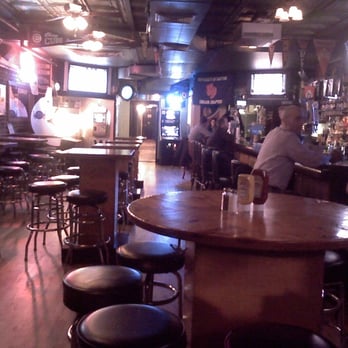 Finley Dunne’s Tavern - Inside Finley Dunnes. - Sports Bars Near Me - Chicago, Illinois Finley Dunne’s Tavern - Inside Finley Dunnes. - Sports Bars Near Me - Chicago, Illinois