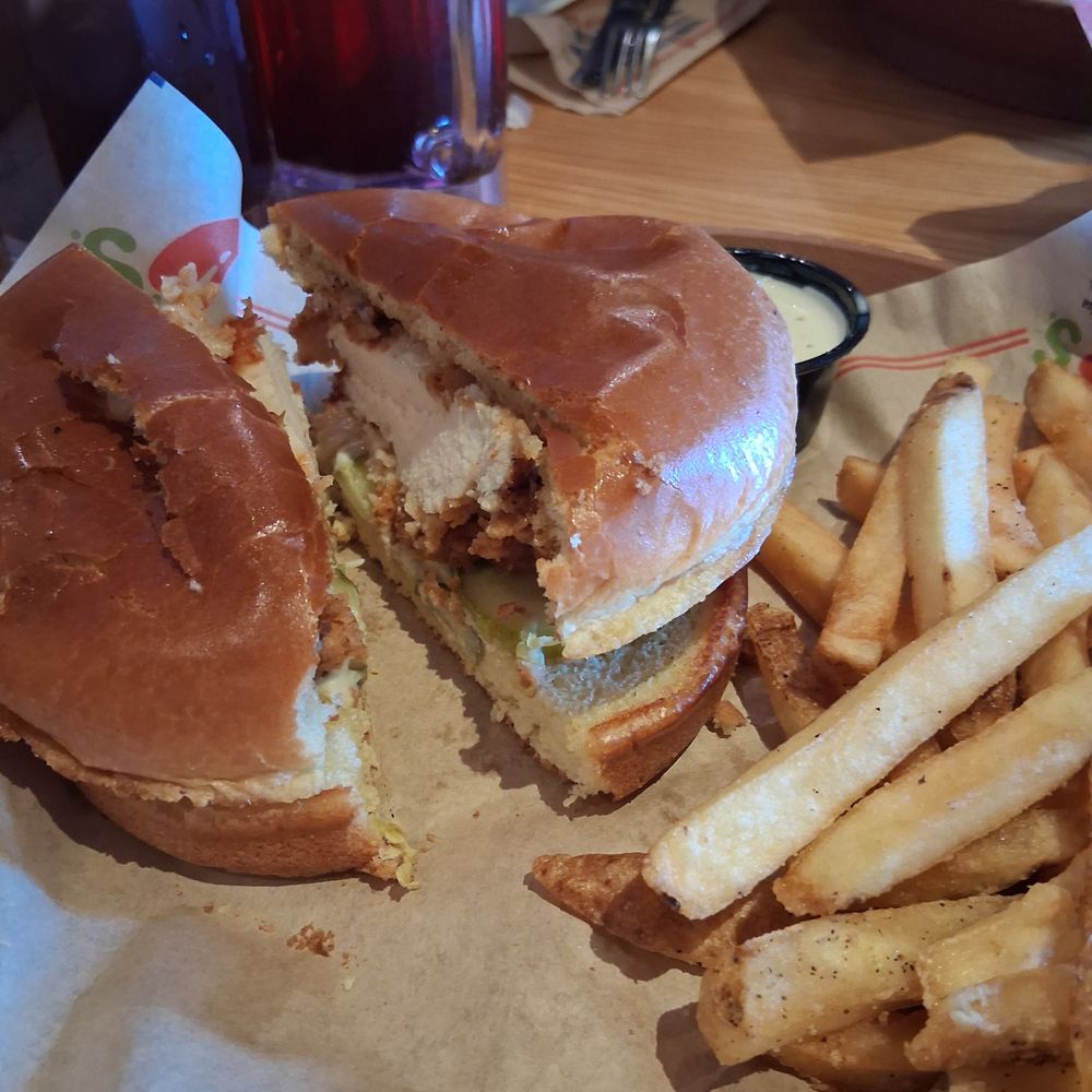 Chili's - chicken sandwich showing that the chicken piece was large and lots of crust - Tex-Mex Near Me - Hemet, California Chili's - chicken sandwich showing that the chicken piece was large and lots of crust - Tex-Mex Near Me - Hemet, California