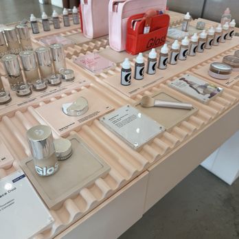 Glossier LA - Cosmetics & Beauty Supply Near Me - West Hollywood, California Glossier LA - Cosmetics & Beauty Supply Near Me - West Hollywood, California