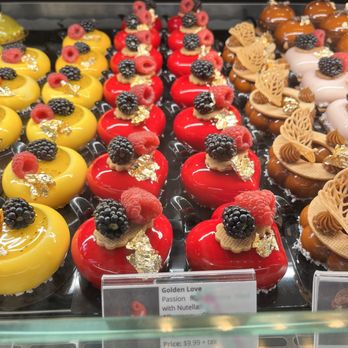 Jhoanes Bakery & Coffee - Bakeries Near Me - Astoria, New York