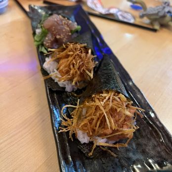Hamono Sushi - Spicy Tuna w/ Crunch handroll and tuna handroll - Japanese Near Me - Portland, Oregon