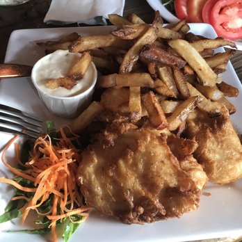 F Street Station - Texas-sized Halibut Fish 'n Chips - American Near Me - Anchorage, Alaska