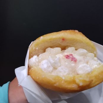 Afters Ice Cream - Frosted Strawberry Pop-Tart Milky Bun with mochi - Ice Cream & Frozen Yogurt Near Me - Alhambra, California