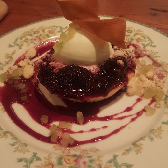 Mindy's Bakery - Blackberry-blueberry tart - Desserts Near Me - Chicago, Illinois