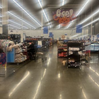 Walmart Supercenter - Department Stores Near Me - Burbank, California
