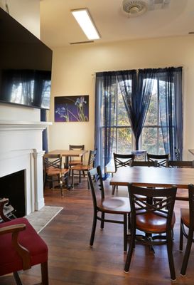 Walter's Tavern by null