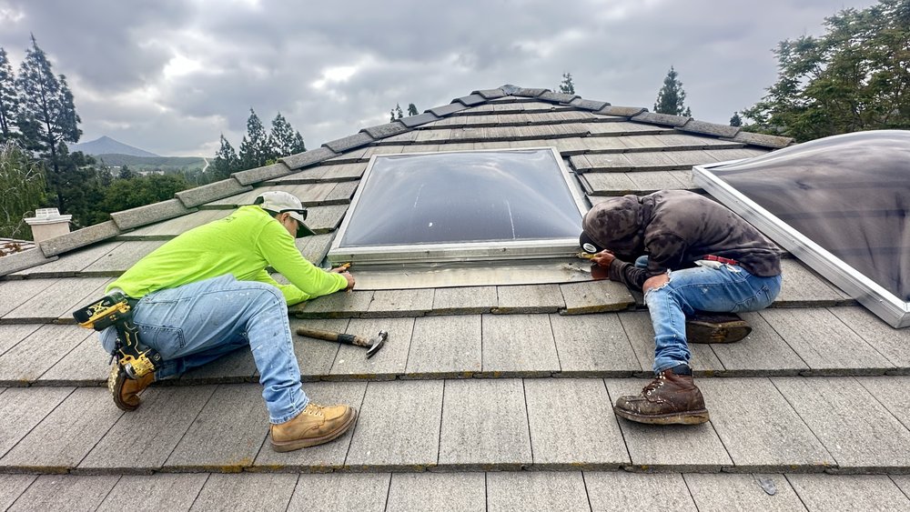 Slide of Roca Roofing