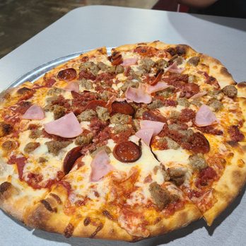 Grampie's Pizzeria - 14" Mama Mia - Pizza Near Me - Cibolo, Texas Grampie's Pizzeria - 14" Mama Mia - Pizza Near Me - Cibolo, Texas