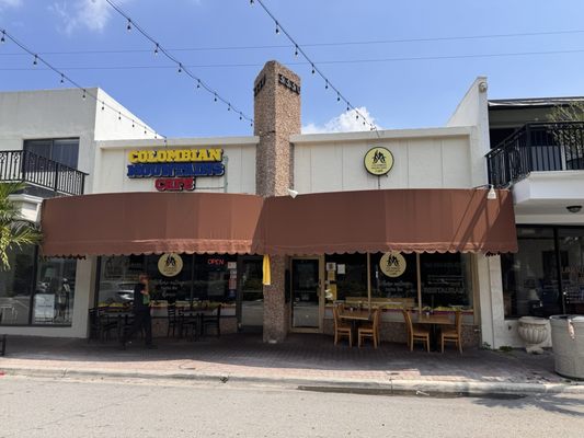 Colombian Mountains Cafe by null