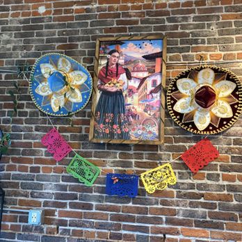 Peek A Boo Delight - Art inside - Ice Cream & Frozen Yogurt Near Me - Eugene, Oregon