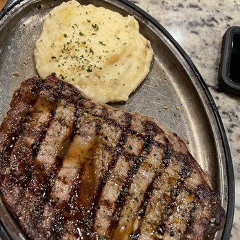 Cracker Barrel Old Country Store - steak and mashed potatoes - American Near Me - Jensen Beach, Florida Cracker Barrel Old Country Store - steak and mashed potatoes - American Near Me - Jensen Beach, Florida