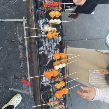 Dollar Hits - Outside grill - Filipino Near Me - Los Angeles, California