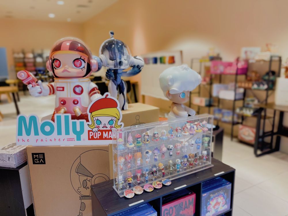 528 ENTERTAINMENT with 18 real customer photos Updated August 2024