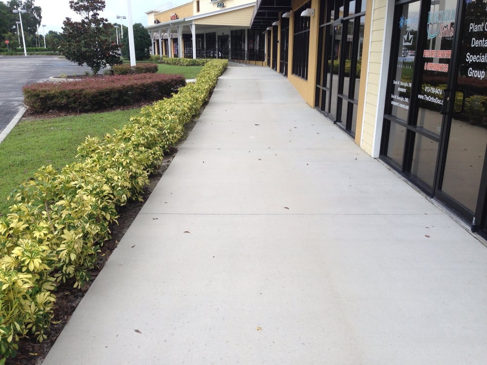 Slide of Buddys Pressure Washing