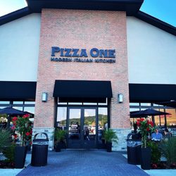 Pizza One - Love the ambiance of dining Al fresco.