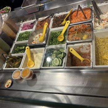 Heritage Eats - fresh toppings - Salad Near Me - Napa, California