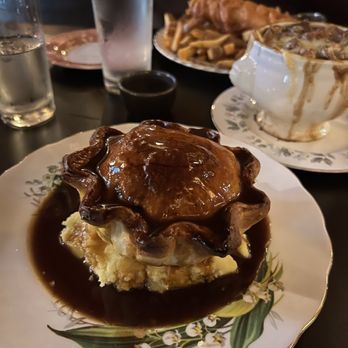 The Hog & Penny - Guinness steak pie - British Near Me - Orillia, Ontario The Hog & Penny - Guinness steak pie - British Near Me - Orillia, Ontario