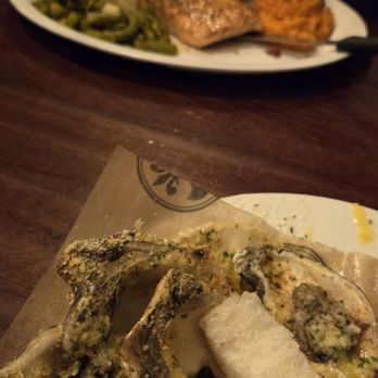 Neyow's Creole Cafe - Salmon, green beans, carrot - Cajun/Creole Near Me - New Orleans, Louisiana